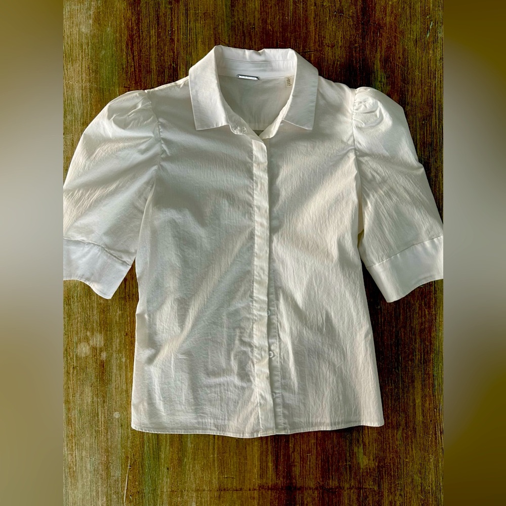 Elie Tahari Button-up Puff Sleeves in White, Size XS